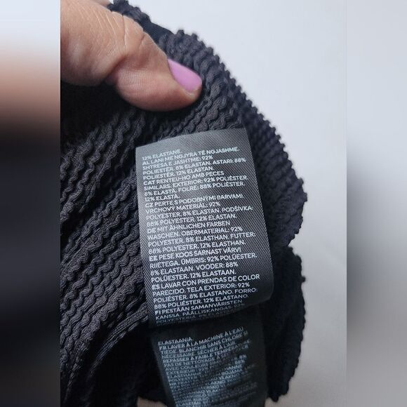 H&M Padded-Cup High-Leg Swimsuit in Black Textured Size Medium - Picture 14 of 14